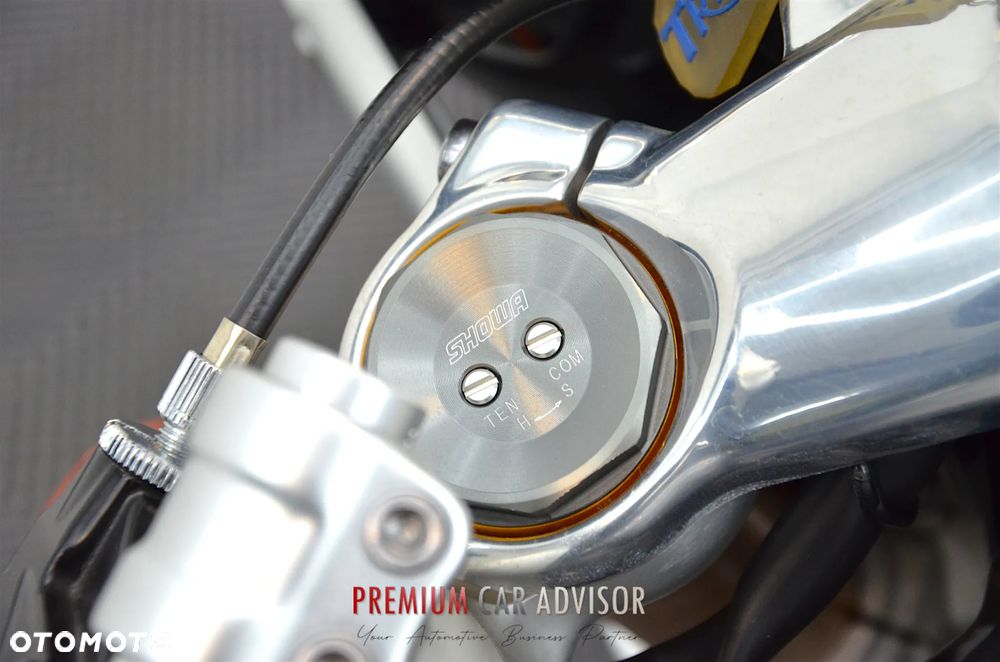 Triumph Thruxton - 16