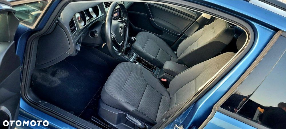 Volkswagen Golf 1.6 TDI BlueMotion Technology Lounge - 9