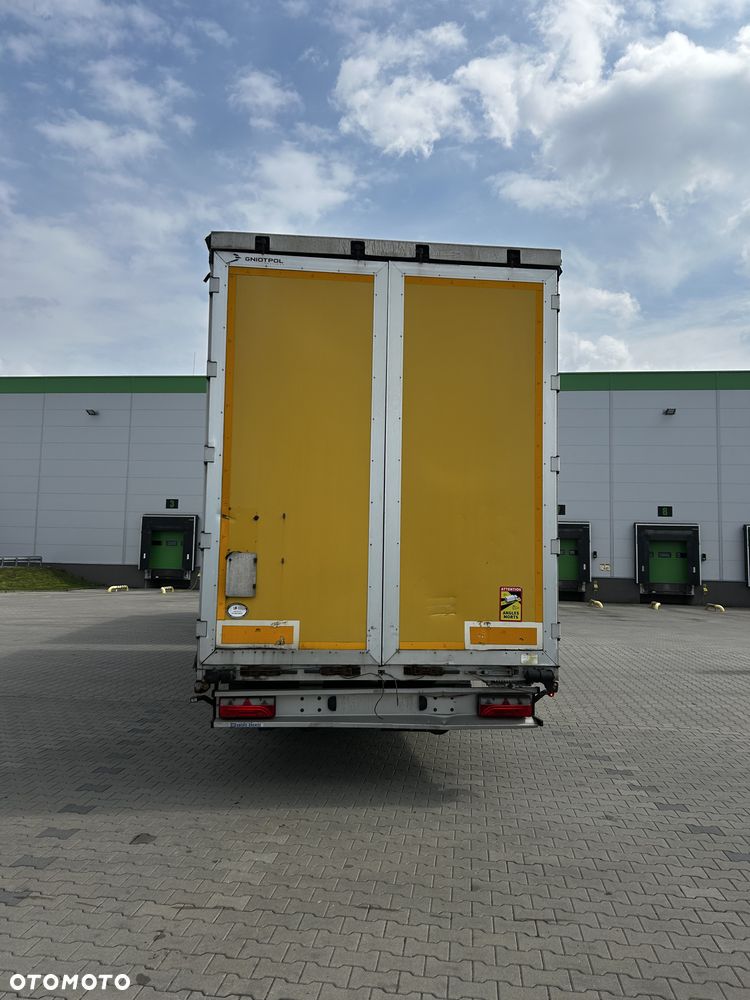 Mercedes-Benz Actros - 7