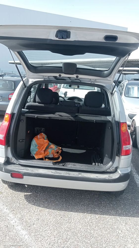 Hyundai Matrix 1.5 CRDi GLS - 10