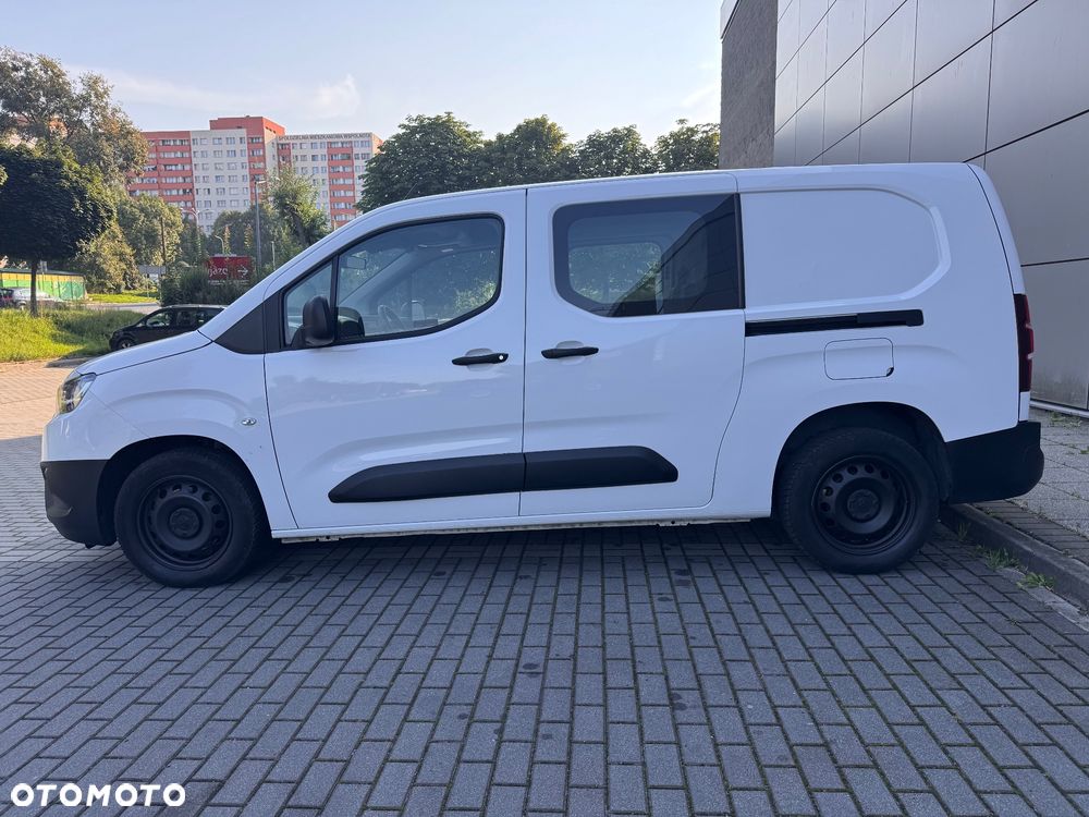 Toyota ProAce Kombi 1.5 D-4D Medium 2,6t - 16