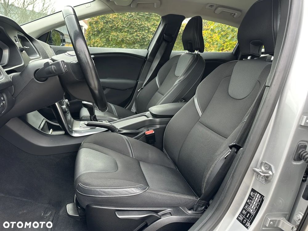 Volvo V40 D4 Drive-E Momentum - 20