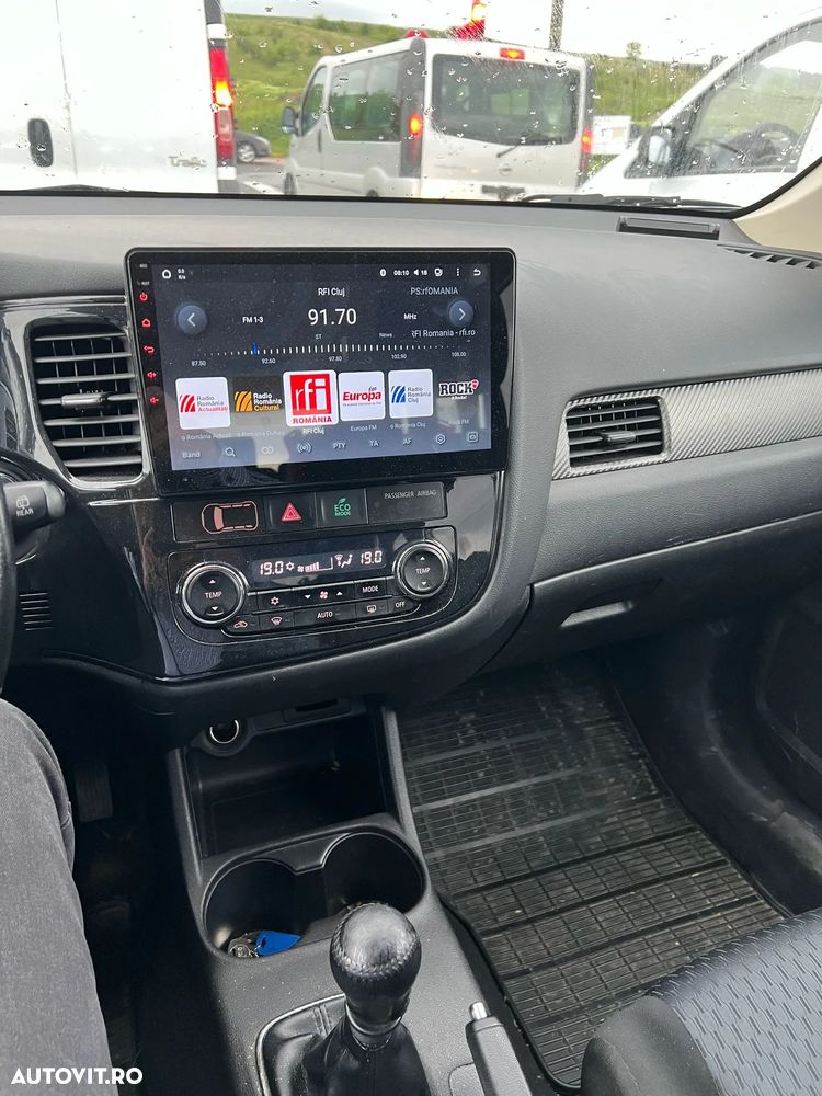 Mitsubishi Outlander 2.2 DI-D 4WD Top - 3
