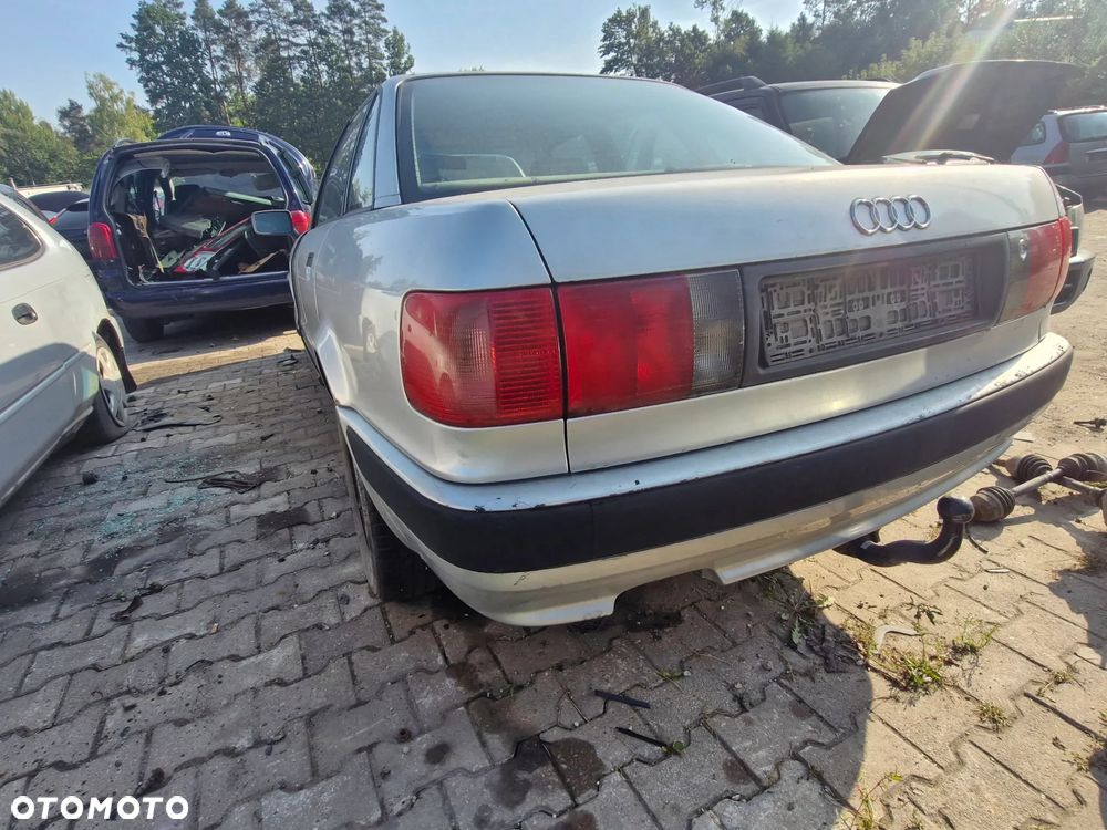 Lampa / lampy / tył / prawa / lewa - AUDI 80 B4 - 3