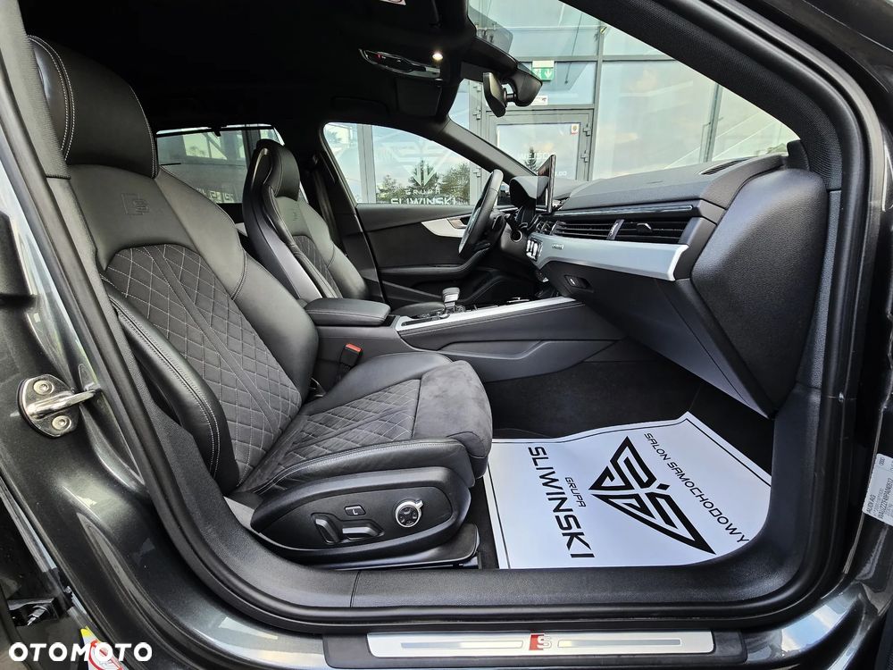 Audi A4 Avant 40 TDI quattro S tronic S line - 19