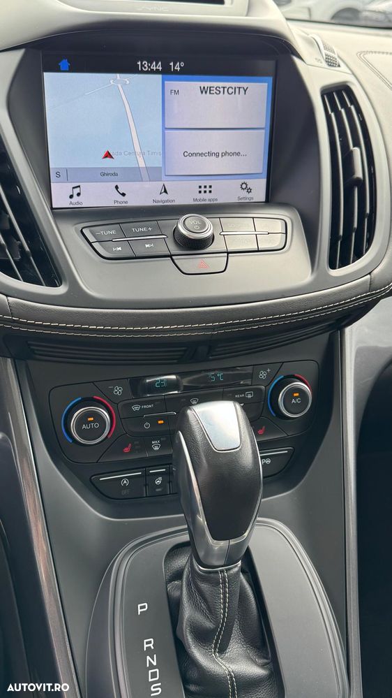 Ford Kuga 2.0 TDCi 4WD Powershift Vignale - 23