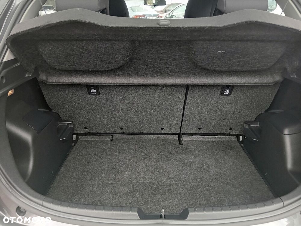 Toyota Yaris - 8