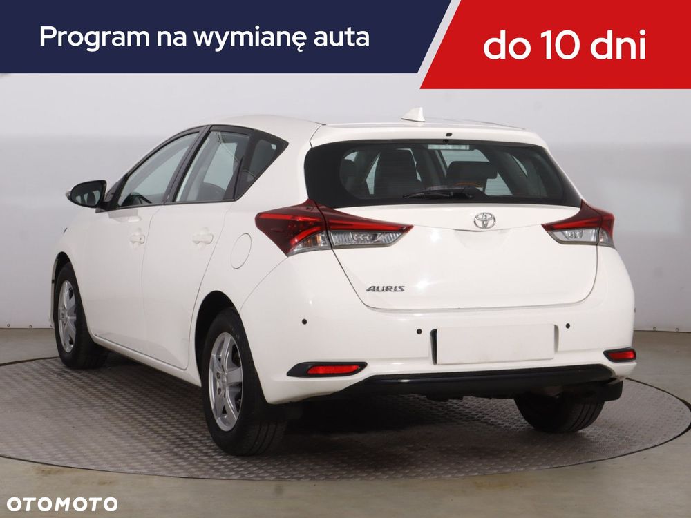 Toyota Auris 2017 photo 5