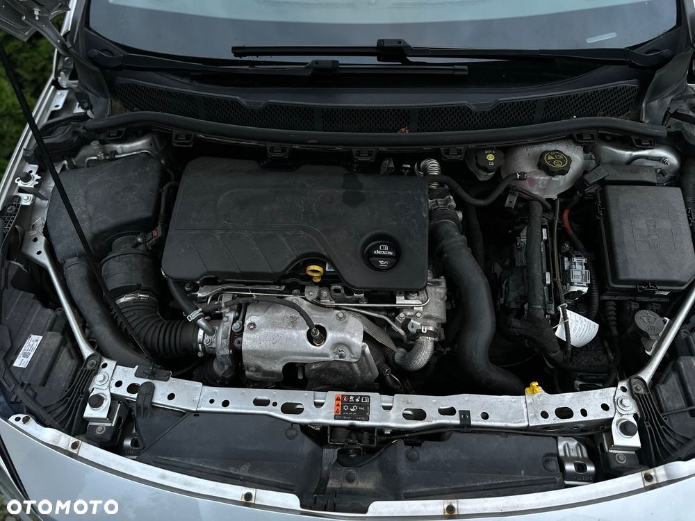 Opel Astra 1.6 CDTI Enjoy S&S - 10