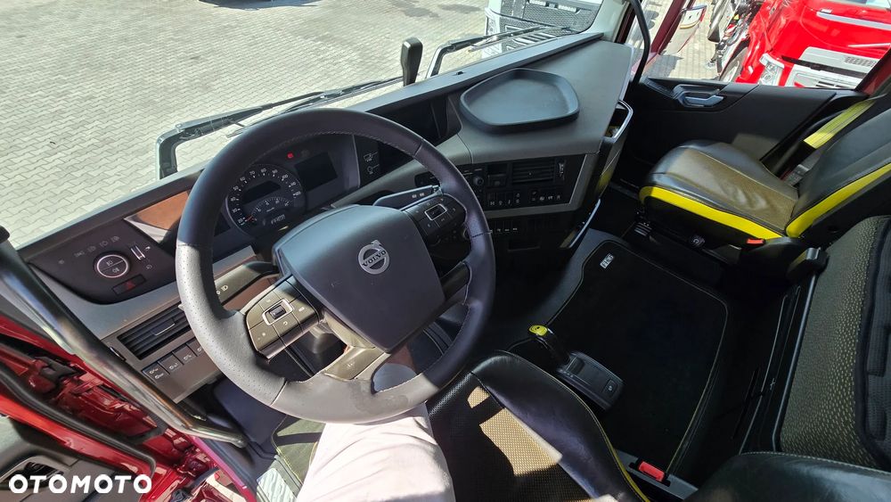 Volvo FH16 750 8x4 + HMF 7020 + JIB - 14