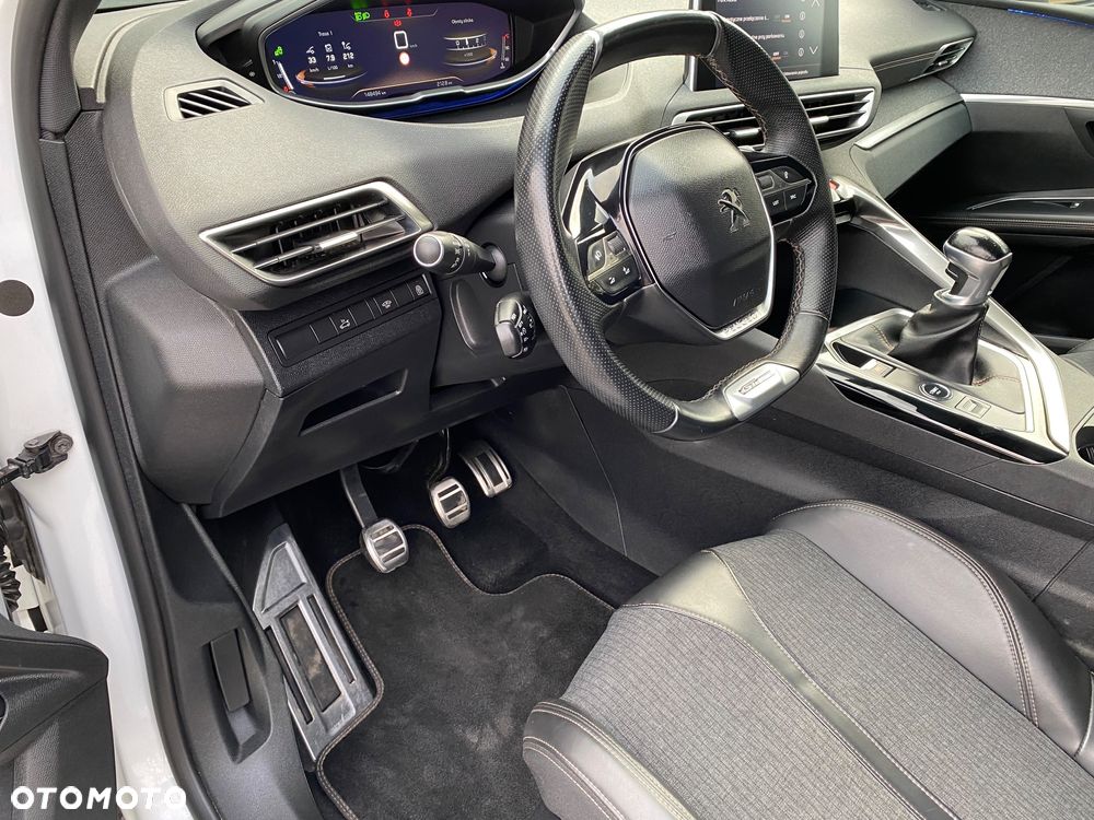 Peugeot 5008 - 9