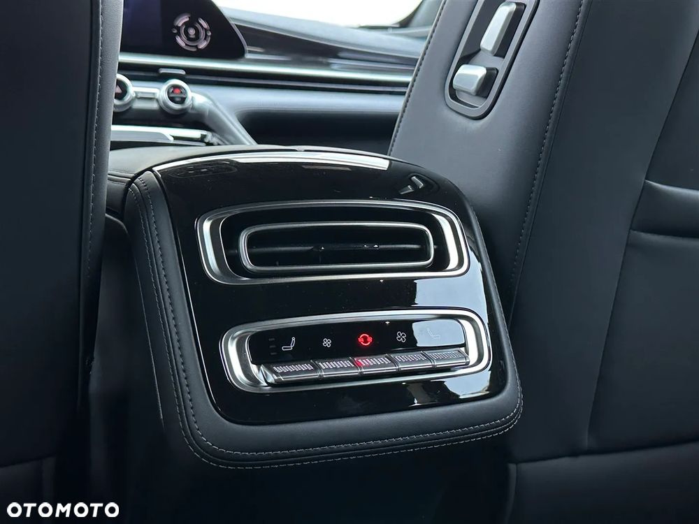 Omoda 9 1.5 Super Hybrid Exclusive AWD - 31