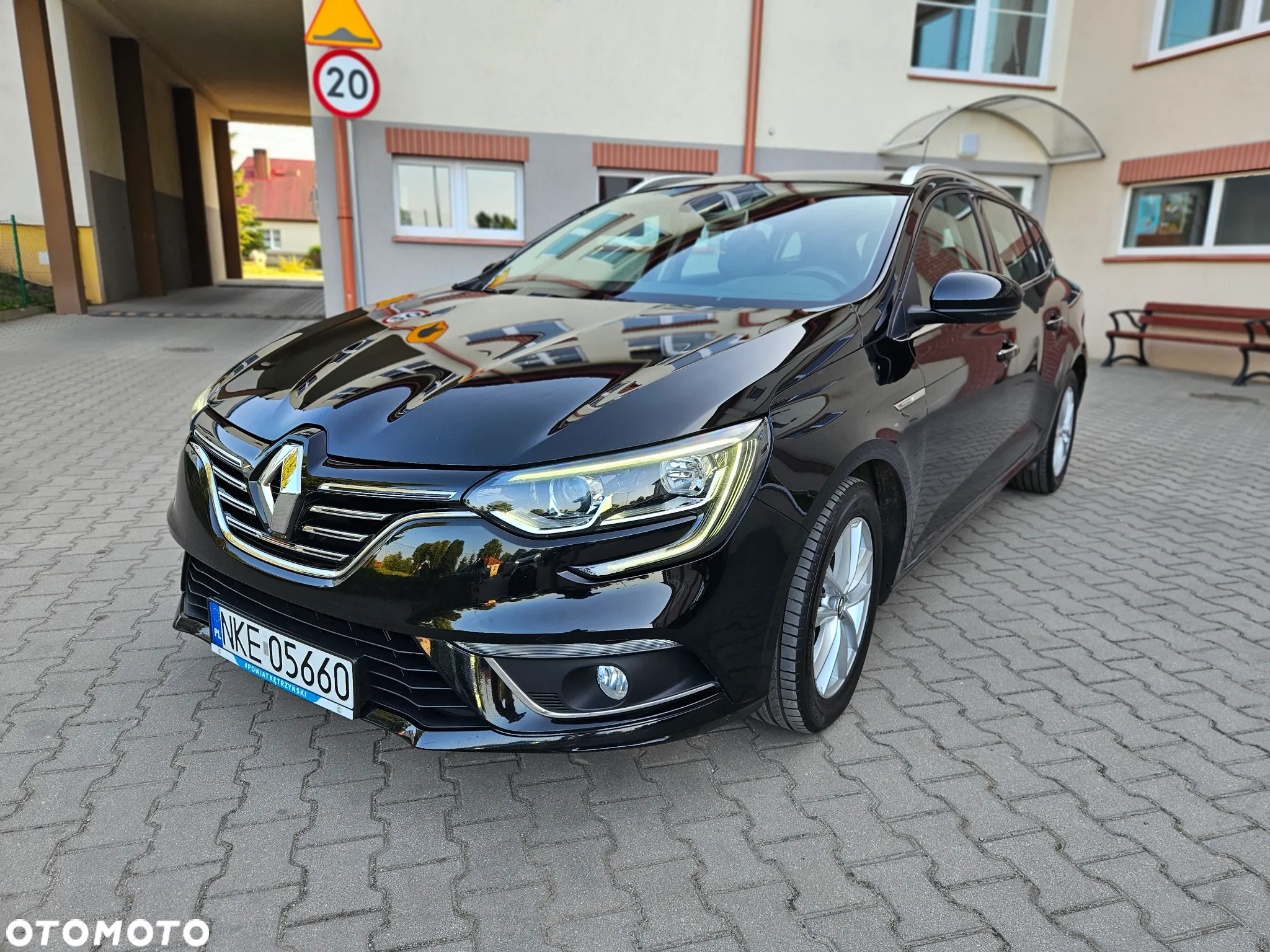 Renault Megane Grandtour ENERGY TCe 130 INTENS - 8