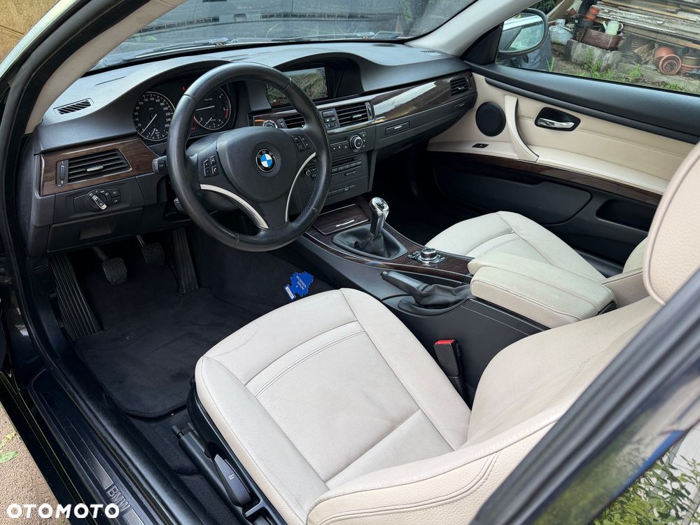 BMW Seria 3 320d - 18