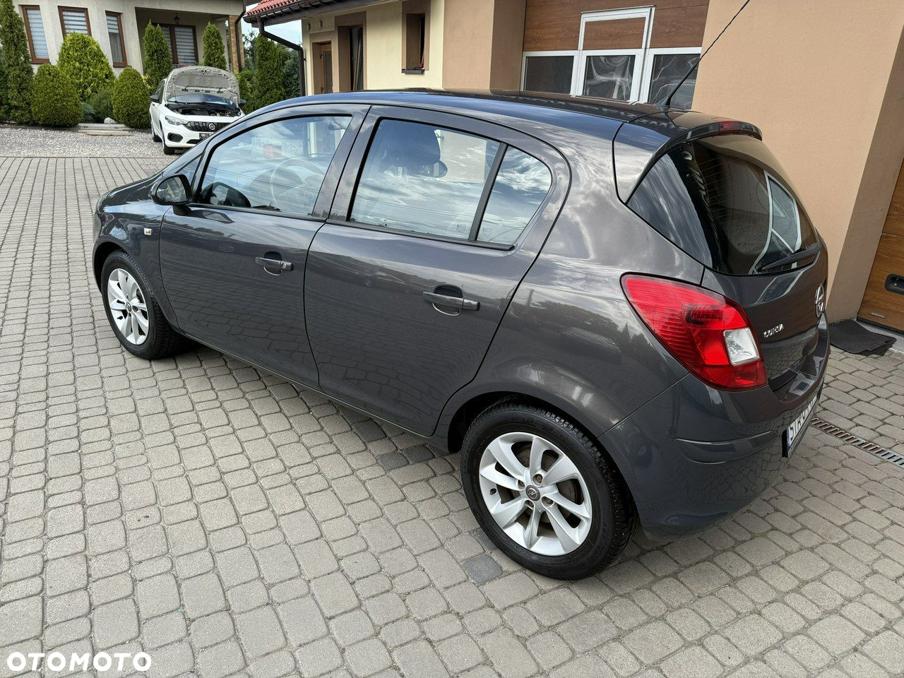 Opel Corsa 1.4 16V Active - 10