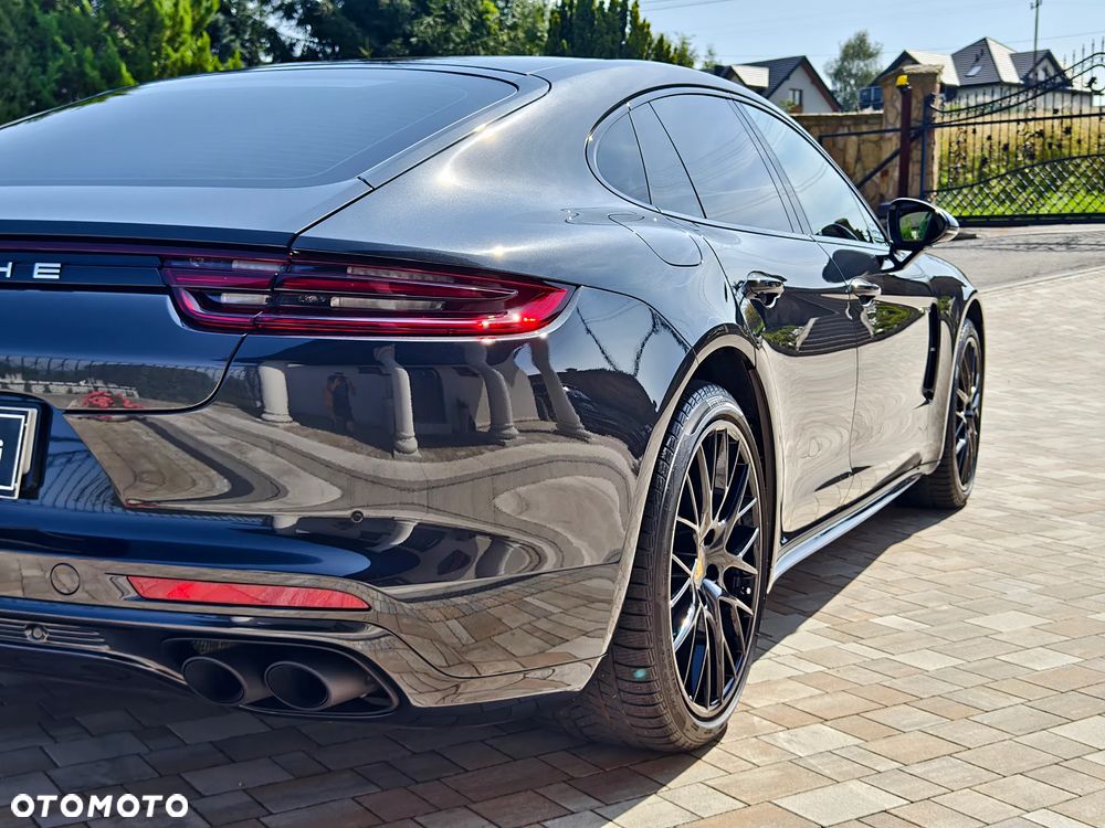 Porsche Panamera 4 E-Hybrid Platinum Edition - 15