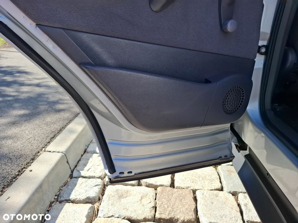 Mercedes-Benz Klasa A 160 Classic Piccadilly - 21