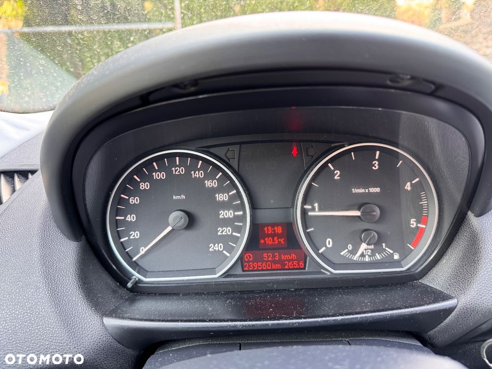 BMW Seria 1 118d DPF - 17