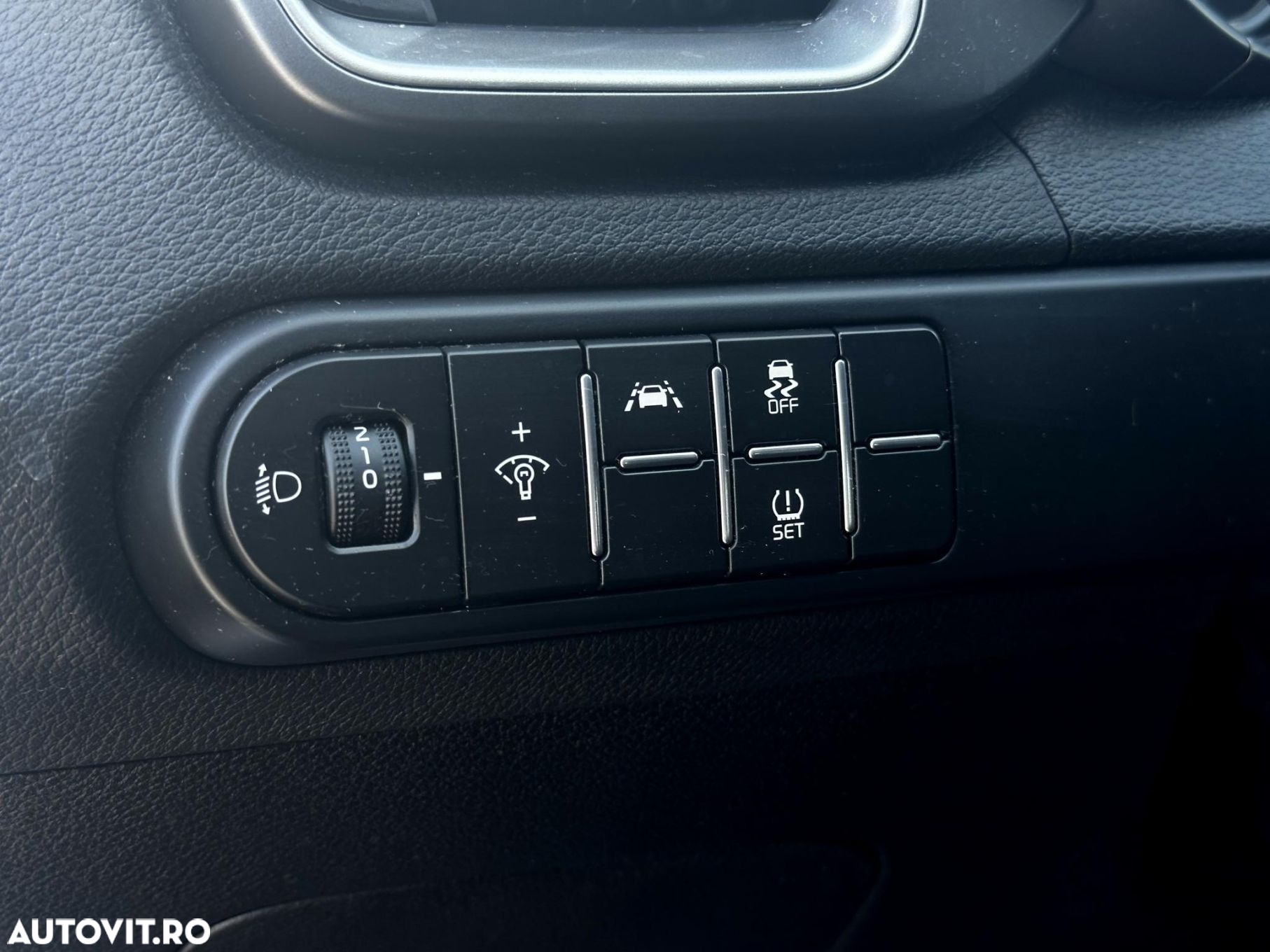 Kia Ceed - 16