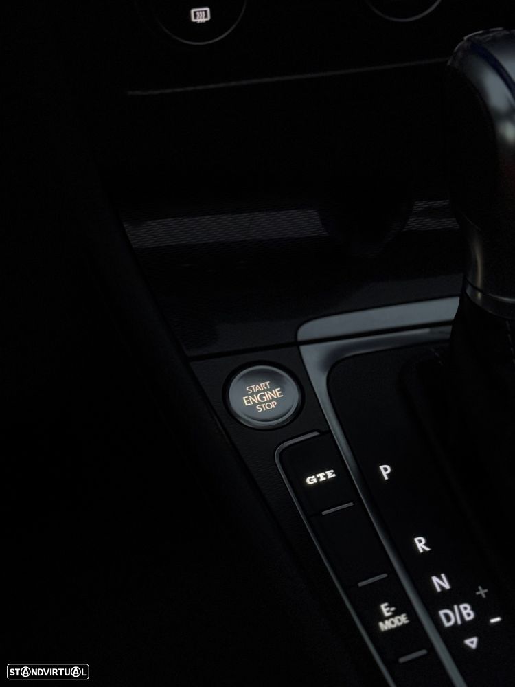 VW Golf 1.4 GTE Plug-In-Hybrid DSG - 12