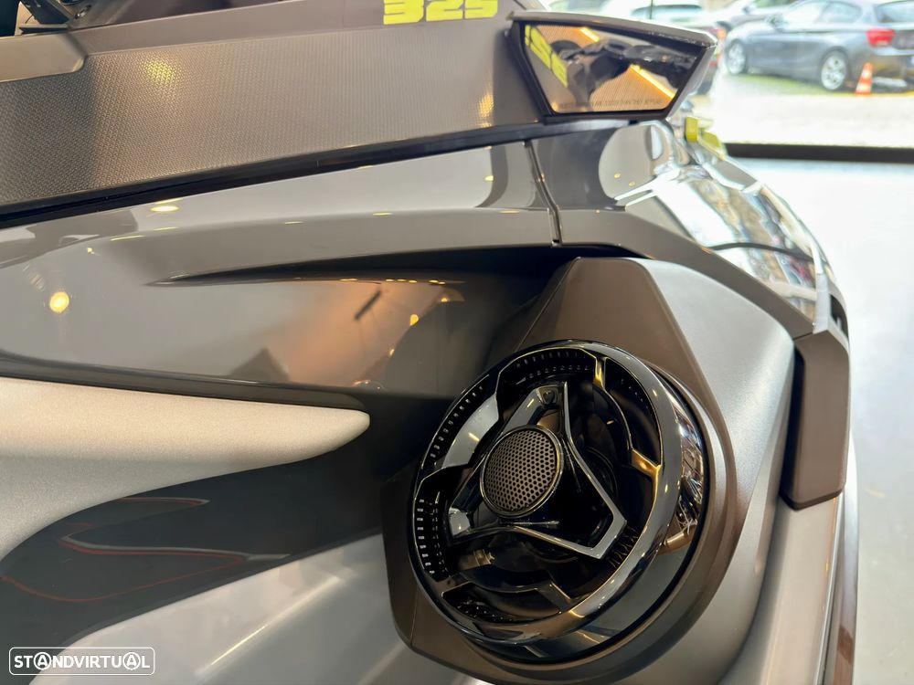 Sea-Doo RXT-X 325 RS - 15