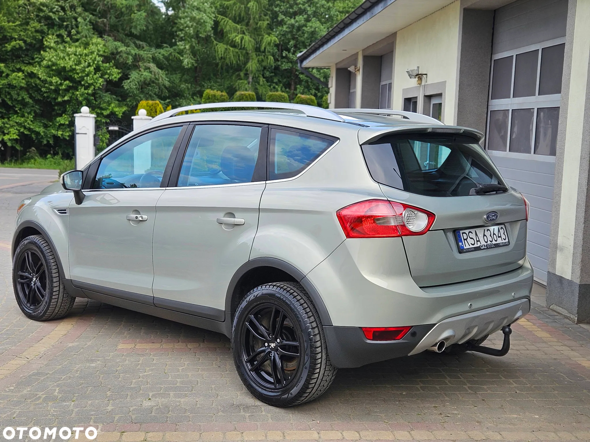 Ford Kuga 2.0 TDCi 4x4 Titanium - 12