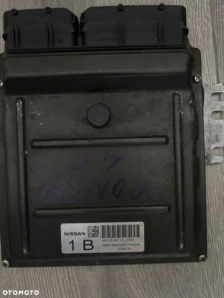 Nissan Frontier 4.0 sterownik silnika - 2