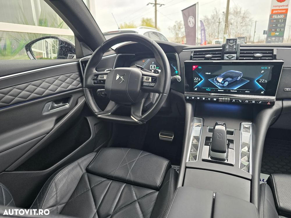 DS Automobiles DS 9 1.6 PHeV FWD 250 EAT8 PERFORMANCE Line + - 19