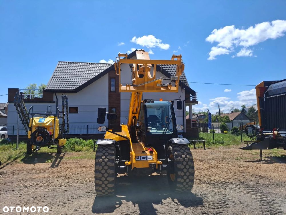 JCB 542-70 Agri Xtra - 5