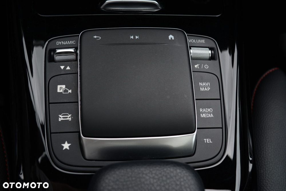 Mercedes-Benz CLA - 21