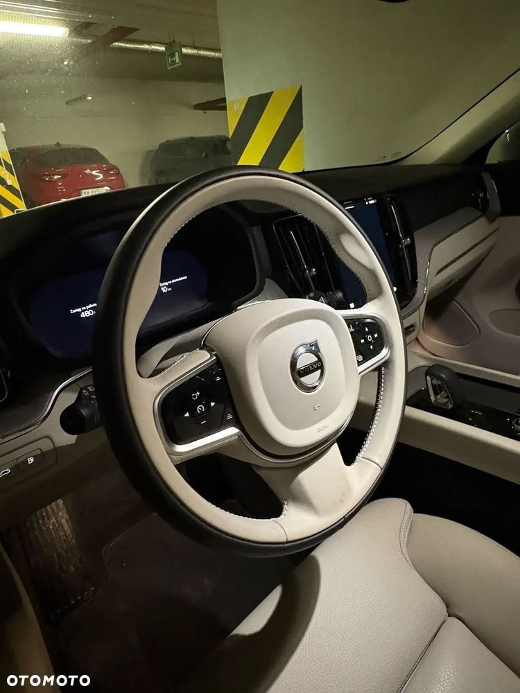 Volvo XC 60 - 4