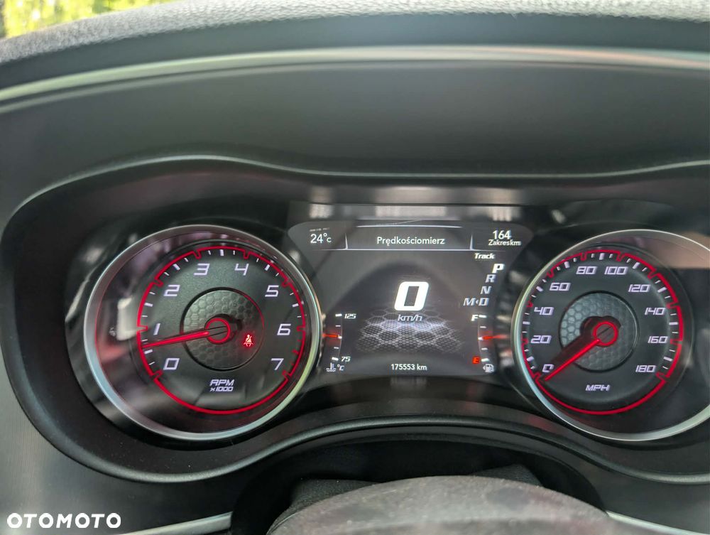 Dodge Charger 6.4 Scat Pack - 18