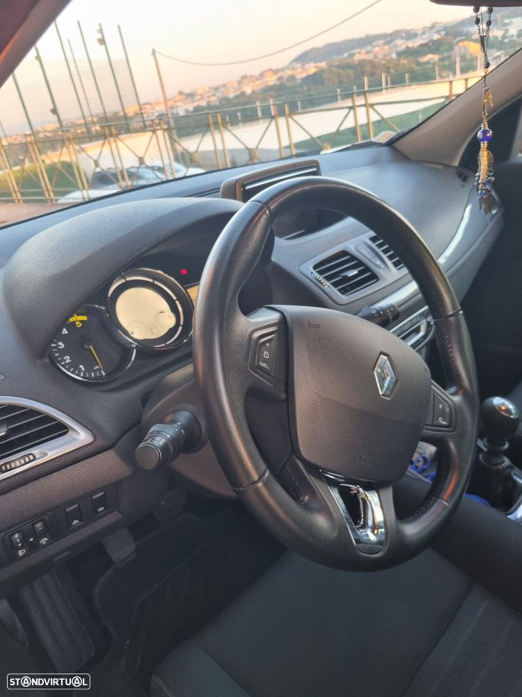 Renault Mégane ENERGY dCi 110 Start & Stop LIMITED - 7