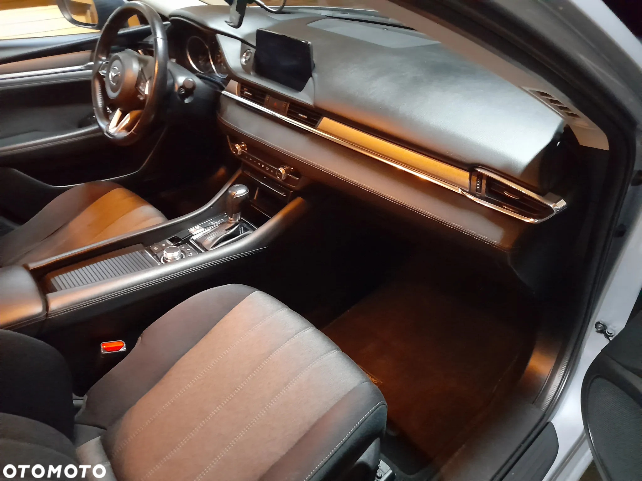 Mazda 6 2.0 SkyMotion - 23