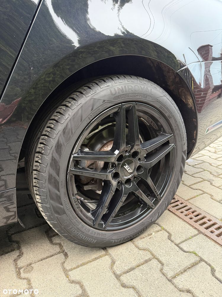 Volkswagen Passat 2.0 TDI Highline R-Style DSG - 27