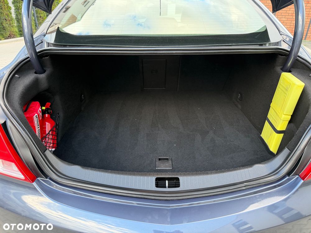 Opel Insignia - 14