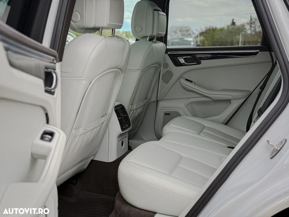 Porsche Macan 3.0 PDK S - 17