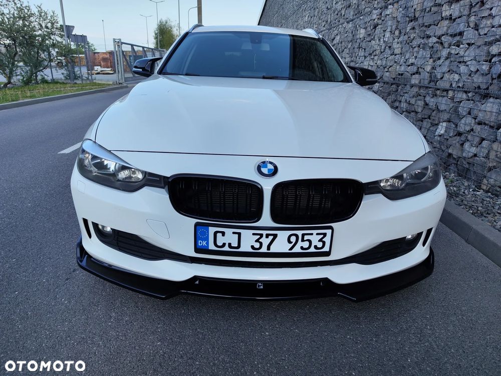 BMW Seria 3 318d Blue Performance Sport Line - 12