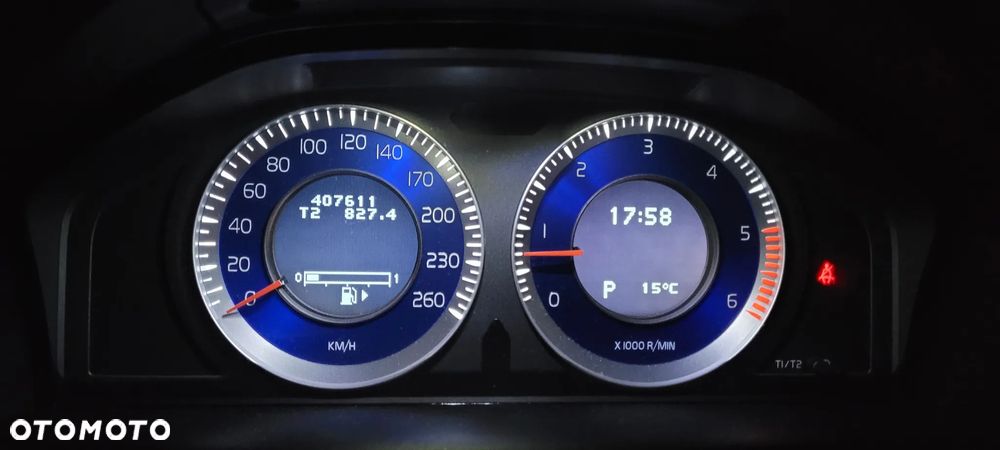 Volvo XC 60 D5 AWD Geartronic Kinetic - 36
