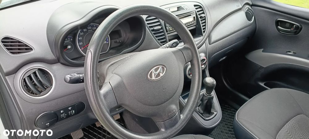 Hyundai i10 1.1 Edition 20 - 6