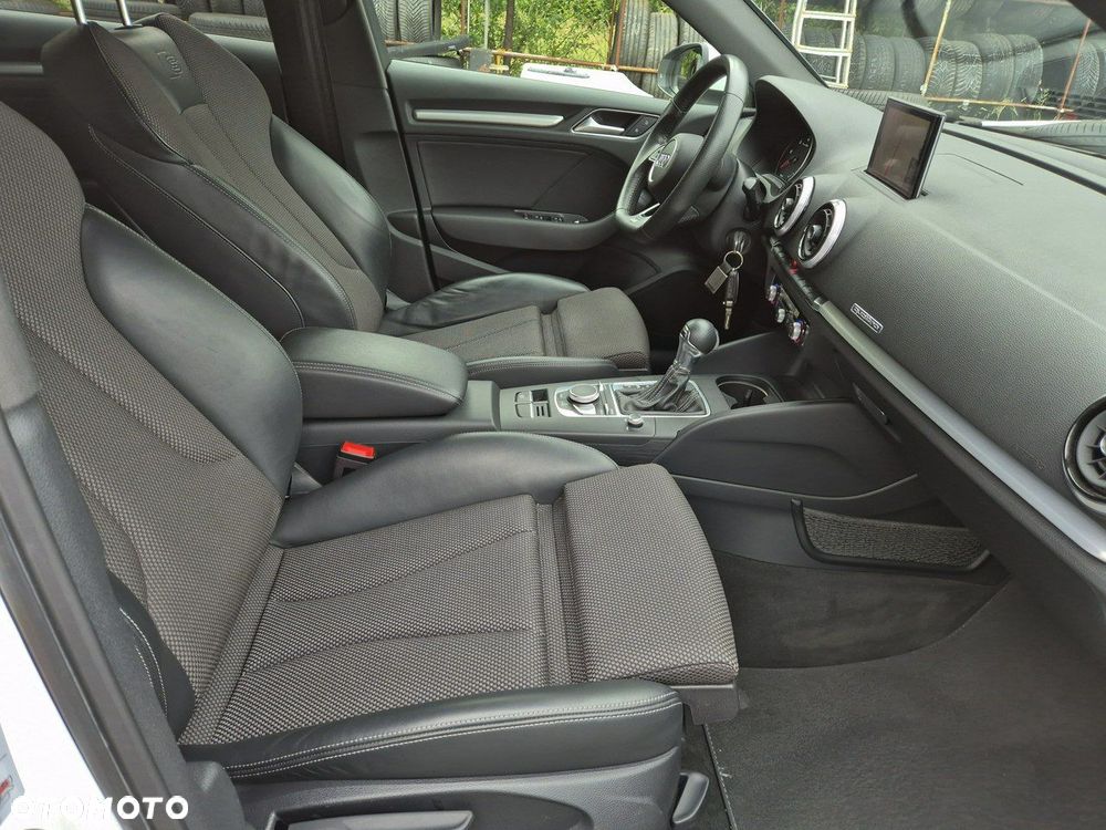 Audi A3 Sportback - 32