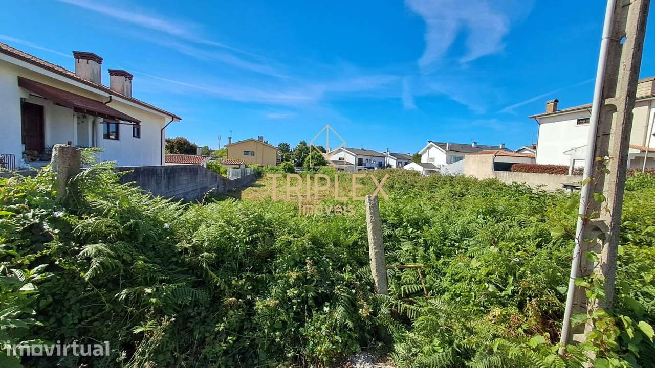 Terreno ao centro de Gueifães - Moradia 4 frentes - Grande imagem: 3/10