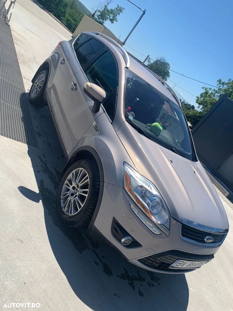 Ford Kuga 2.0 TDCi 4WD Powershift Titanium - 3