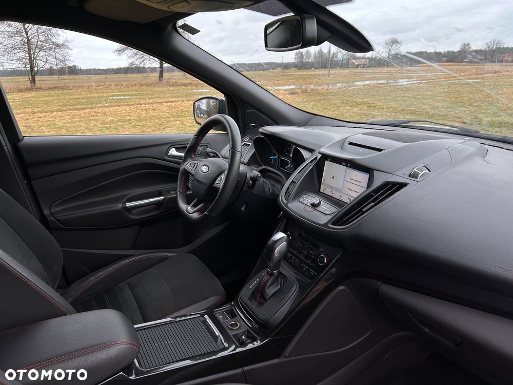 Ford Kuga 1.5 EcoBoost 2x4 Titanium - 15