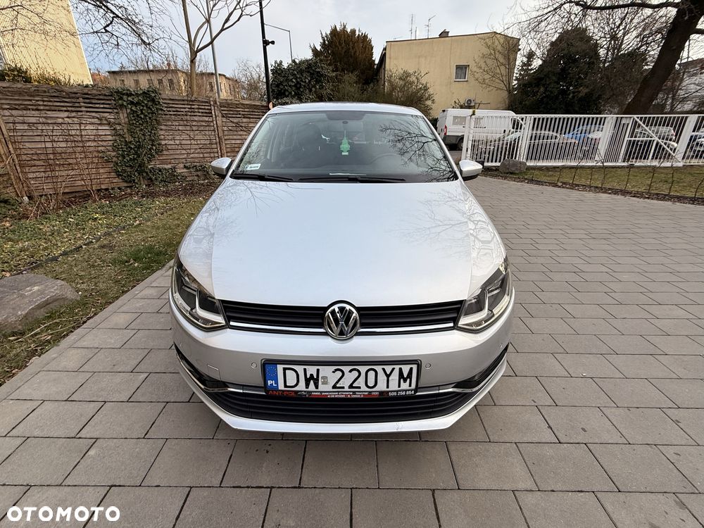 Volkswagen Polo - 2