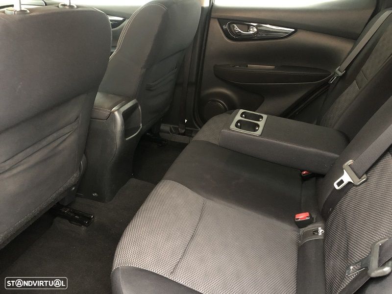 Nissan Qashqai 1.6 dCi Tekna Xtronic - 22