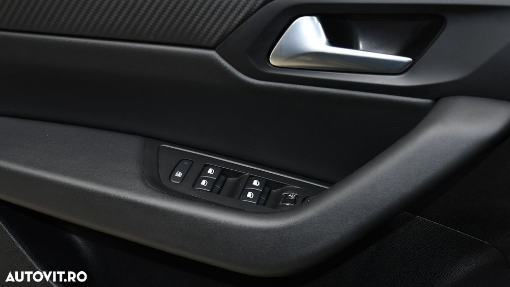 Peugeot 508 PHEV 225ch EAT8 Allure Pack - 29