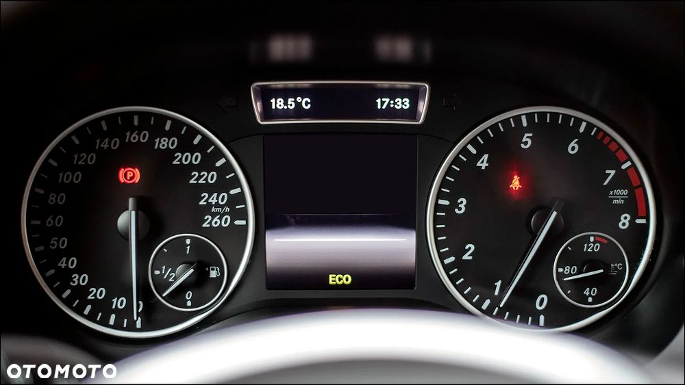 Mercedes-Benz Klasa A 180 (BlueEFFICIENCY) Urban - 19