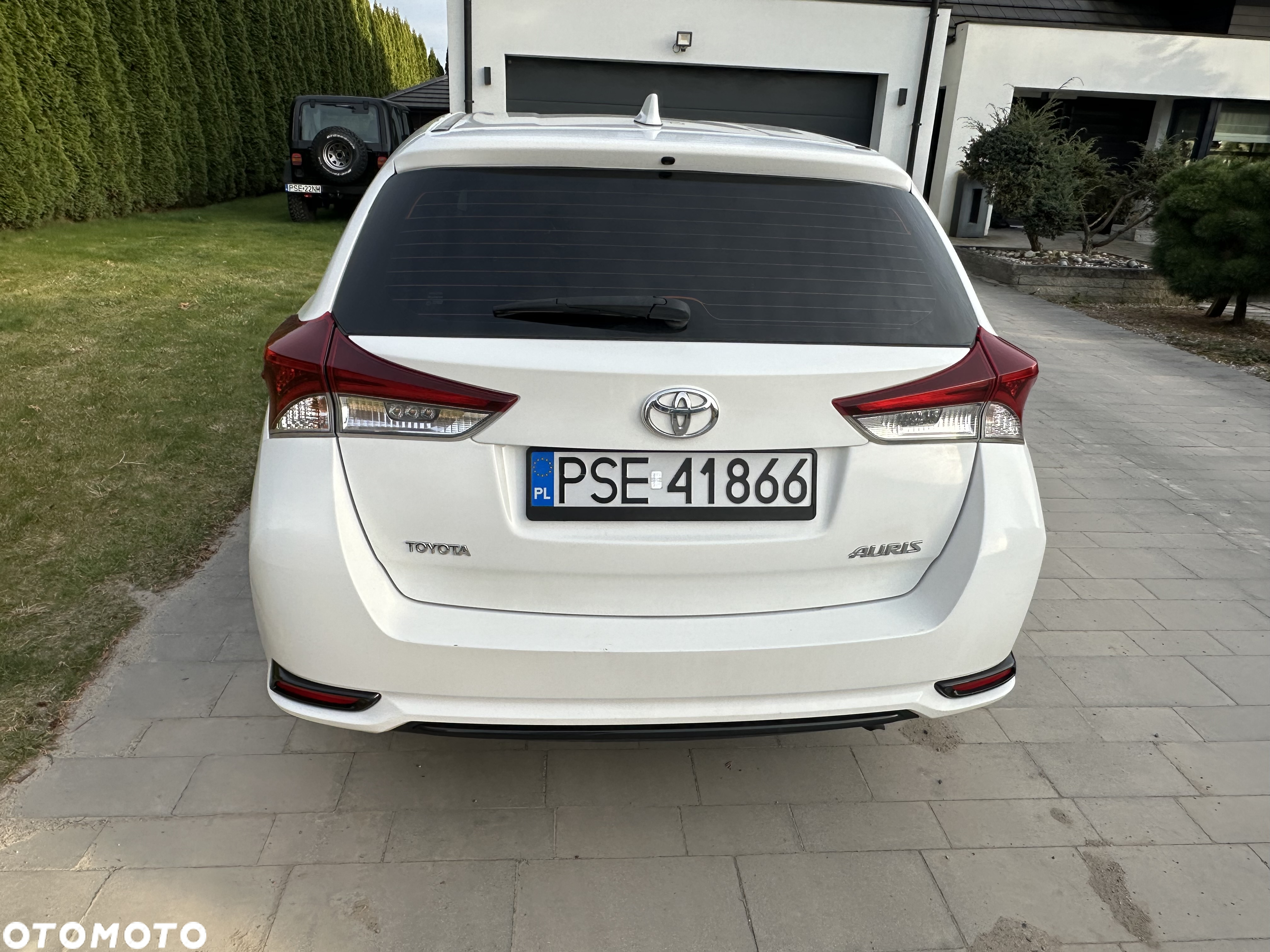 Toyota Auris 1.4 D-4D Active - 3