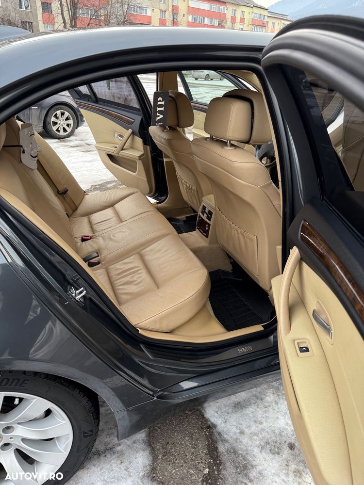 BMW Seria 5 520d - 7